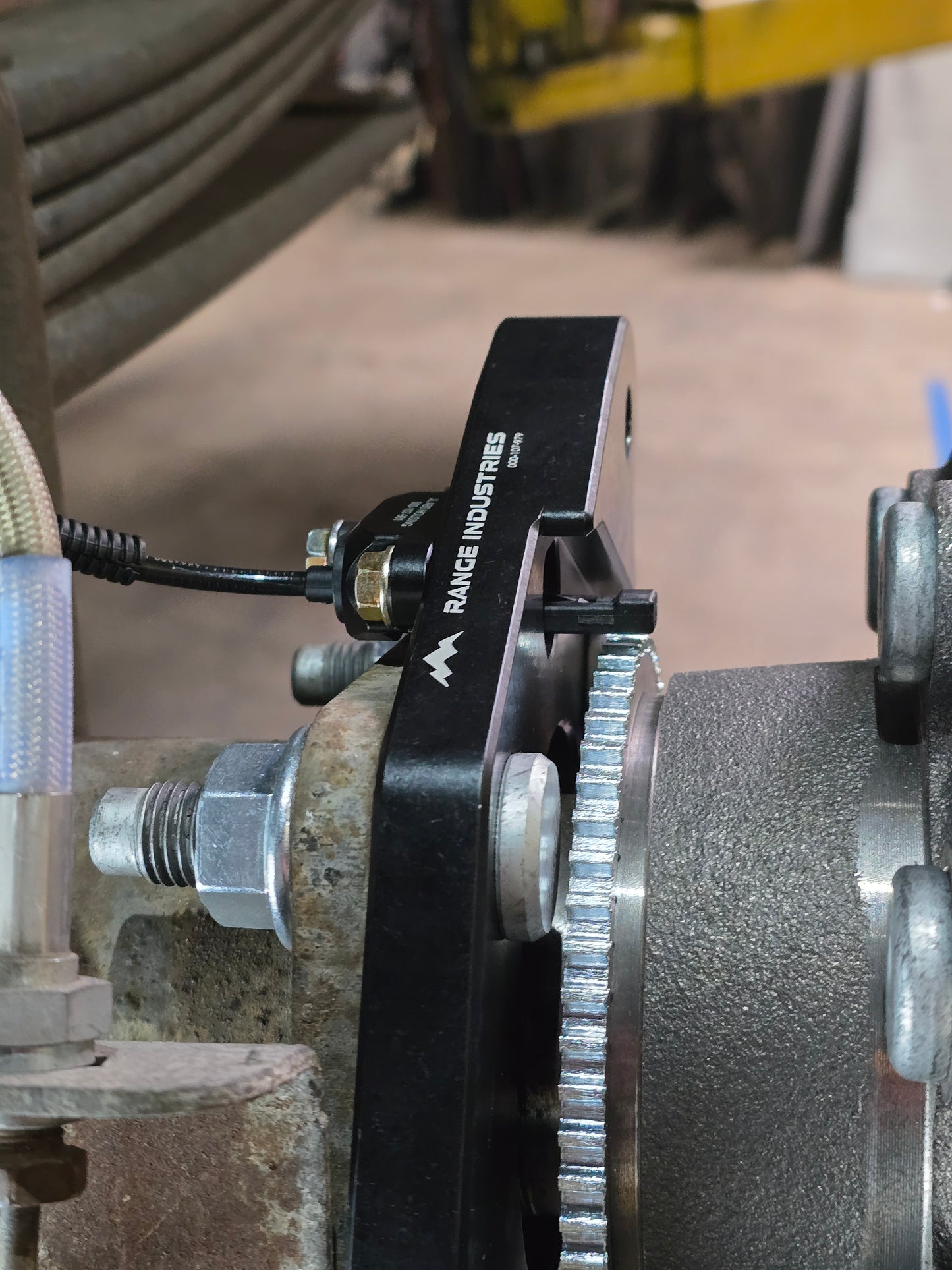 Electric Parking Brake (EPB) kit 99-07 GM 14 Bolt (AAM 10.5 & 11.5) V2 w/ABS