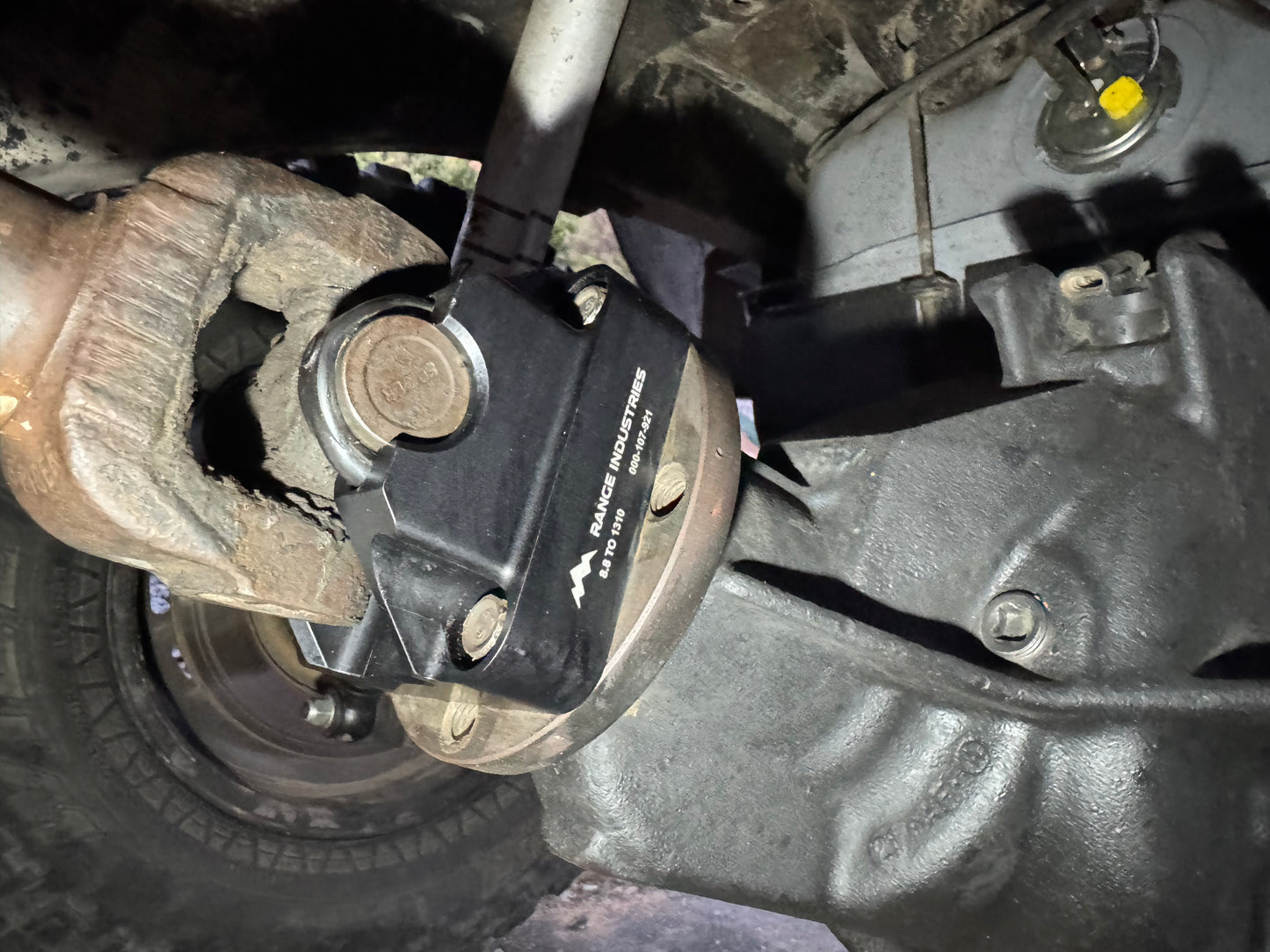 XJ Explorer 8.8 to 1310 Driveshaft Adapter