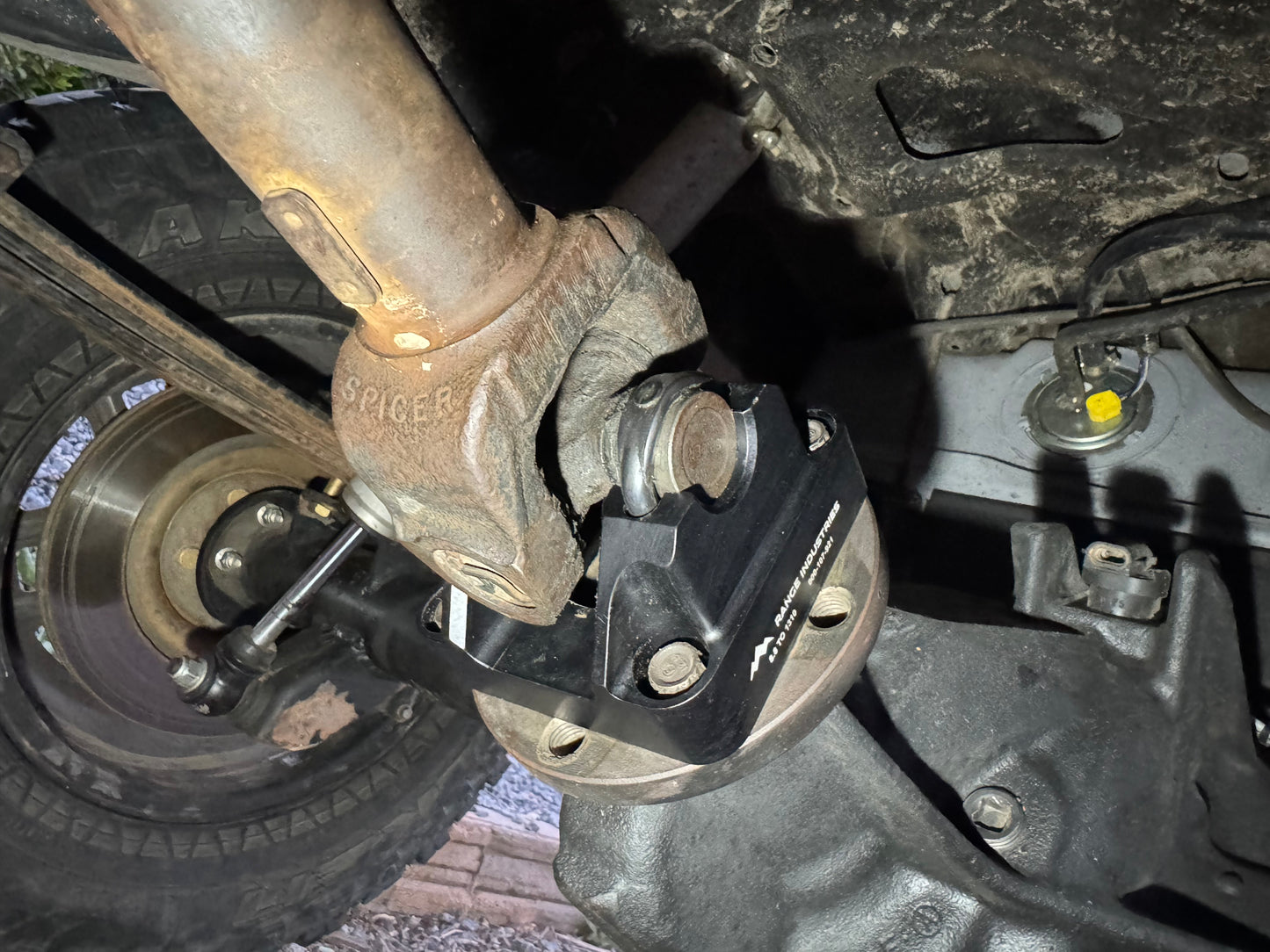 XJ Explorer 8.8 to 1310 Driveshaft Adapter