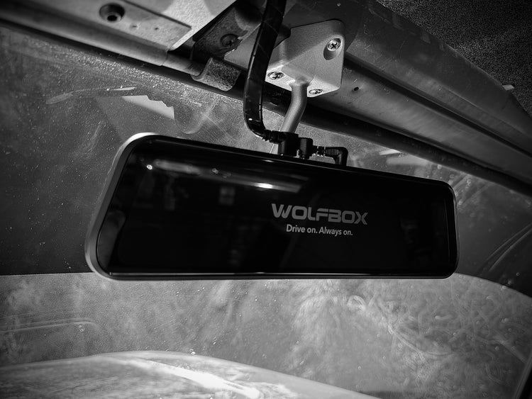 Range Industries Wolfbox Mirror Dash Cam Mounted in F100
