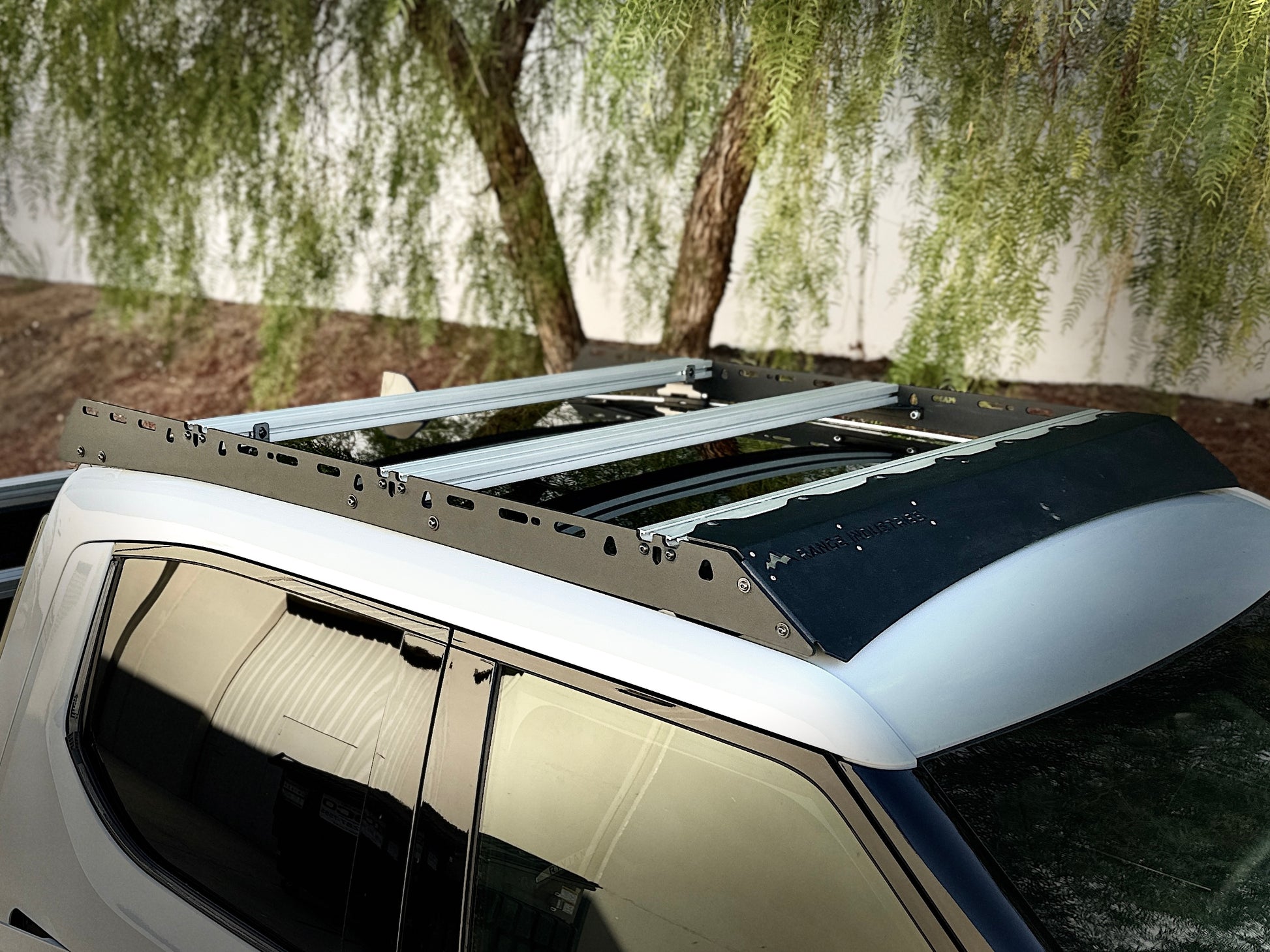 Laguna' Rivian R1T Compatible Roof Rack – Range Industries