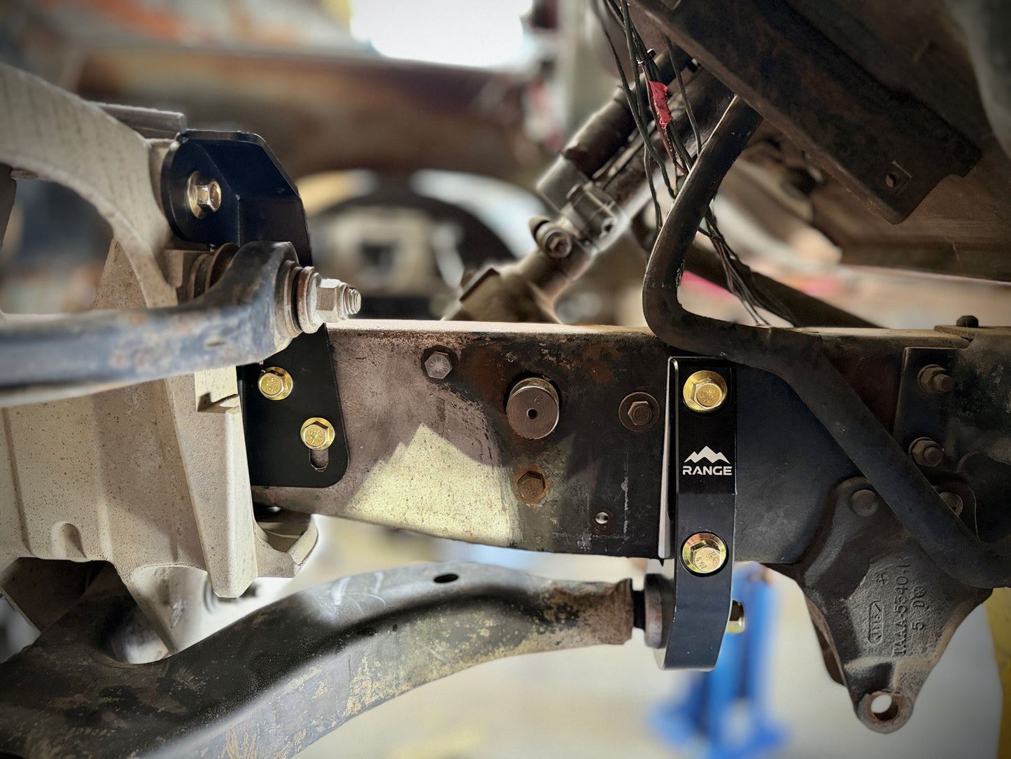 1953-1956 F-100 Bolt-in Crown Victoria Front Suspension Kit