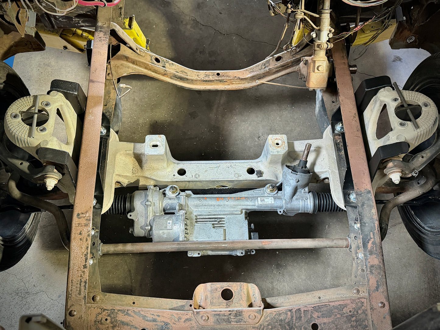 1953-1956 F-100 Bolt-in Crown Victoria Front Suspension Kit