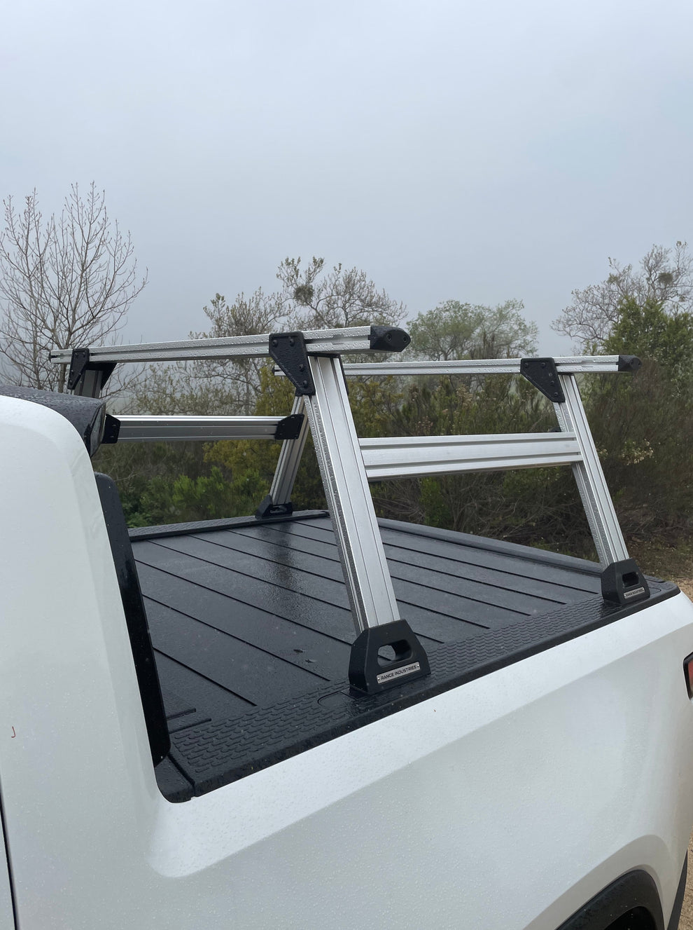 Mariner Bed Rack Compatible With Rivian R1T – Range Industries